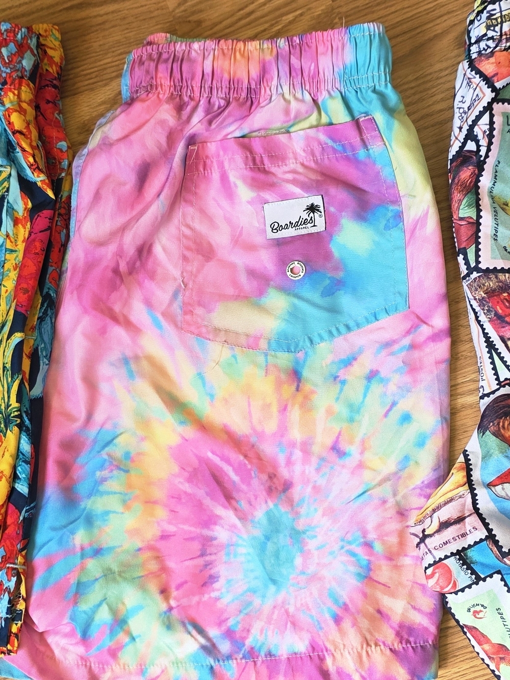 Boardies Spiral Tie Dyed 15" Swim Trunks size L